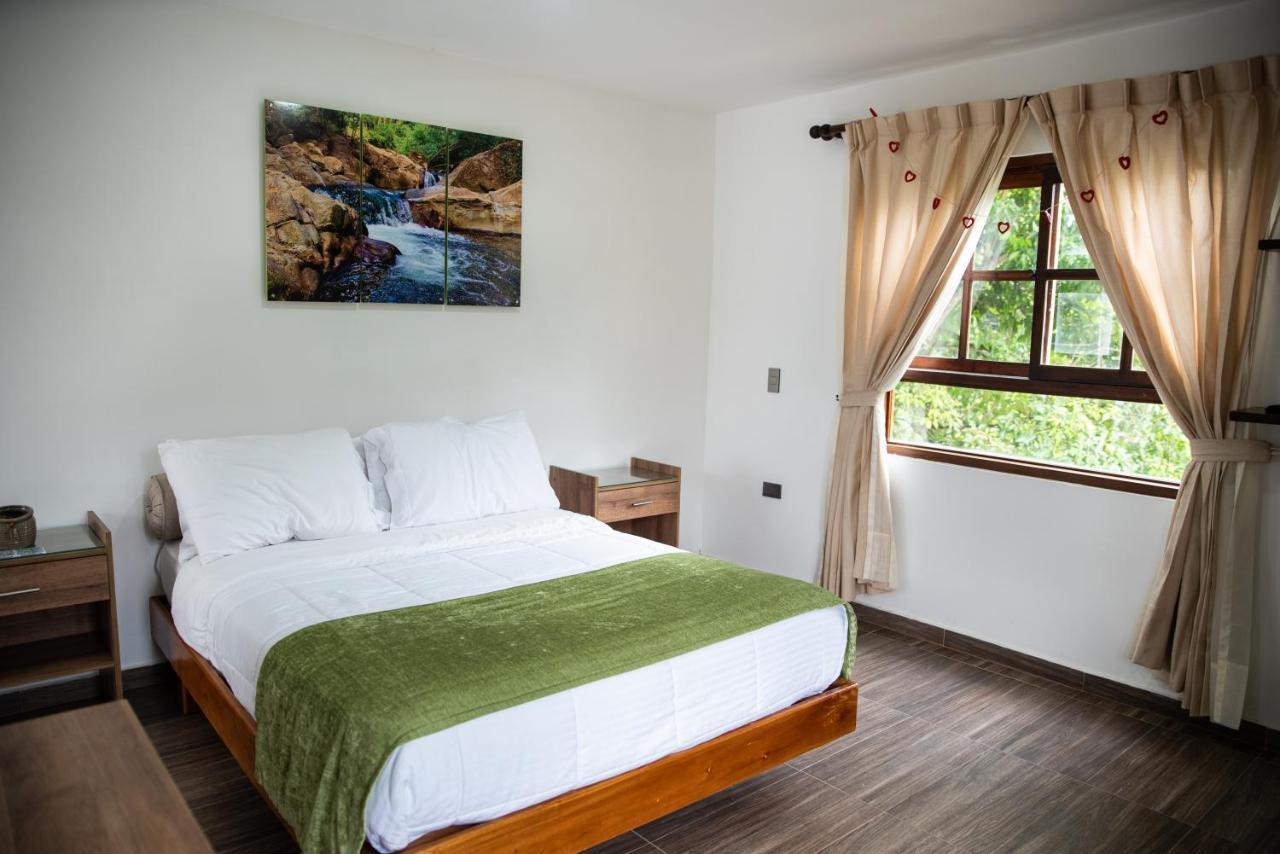 Hotel On The Rock Minca Ngoại thất bức ảnh