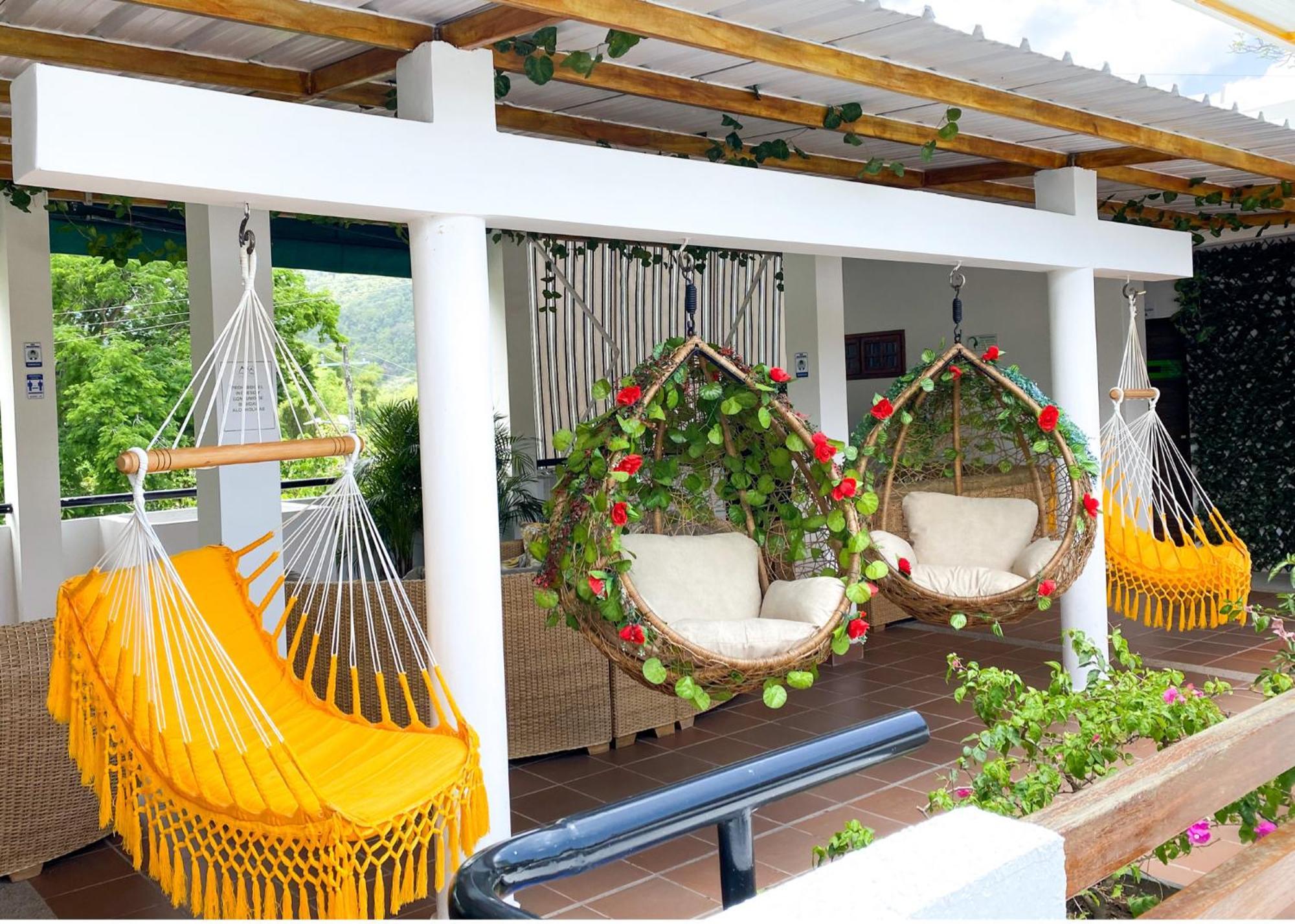 Hotel On The Rock Minca Ngoại thất bức ảnh